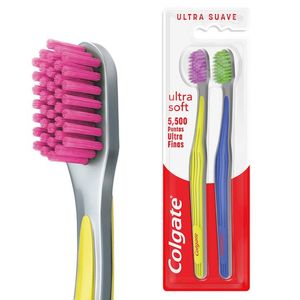 Colgate Ulrasoft Cepillo de Dientes con 2 pz