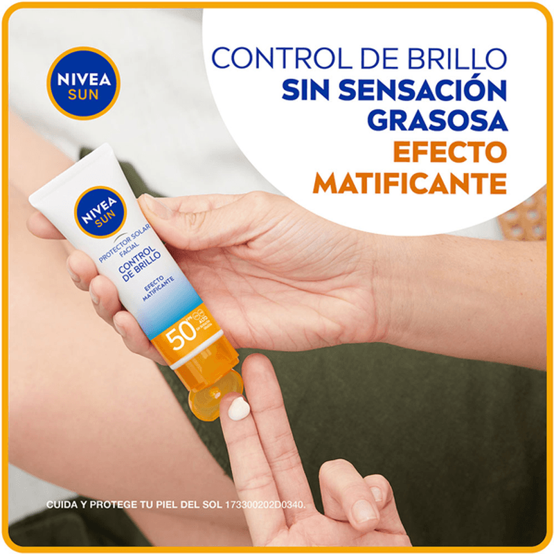 PROTECTOR SOLAR FACIAL CONTROL DE BRILLO 50ML - NIVEA